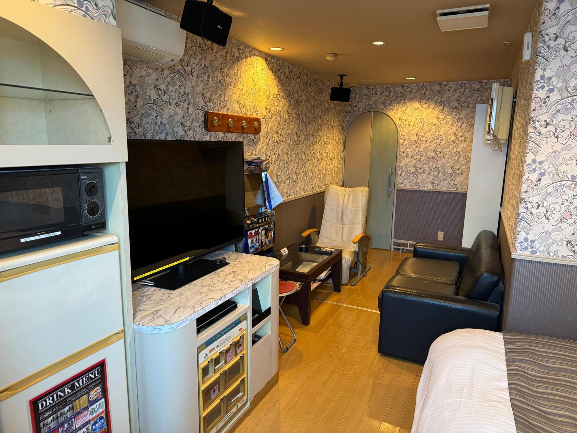 Отель Himeji Baby Kiss (Adults Only) Экстерьер фото